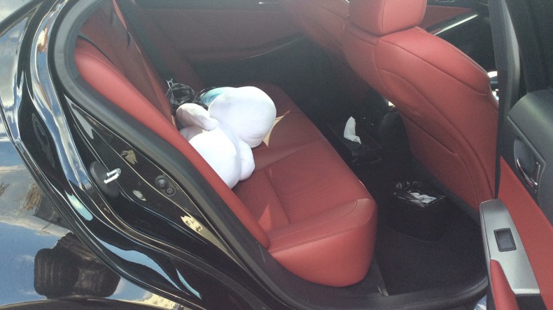 内装後方シート