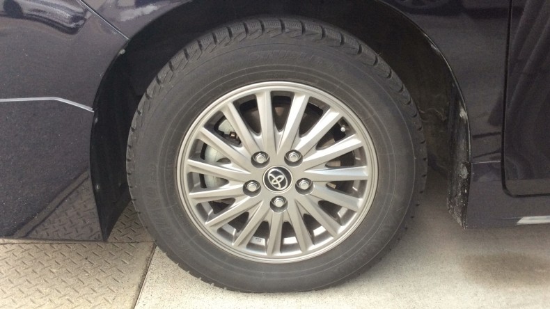 タイヤホイール前