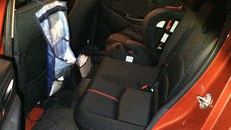 内装後方シート