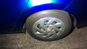 タイヤホイール前