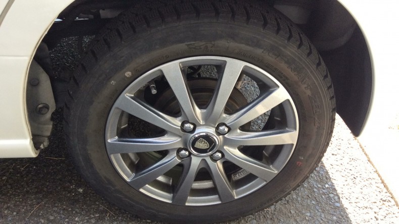 タイヤホイール前