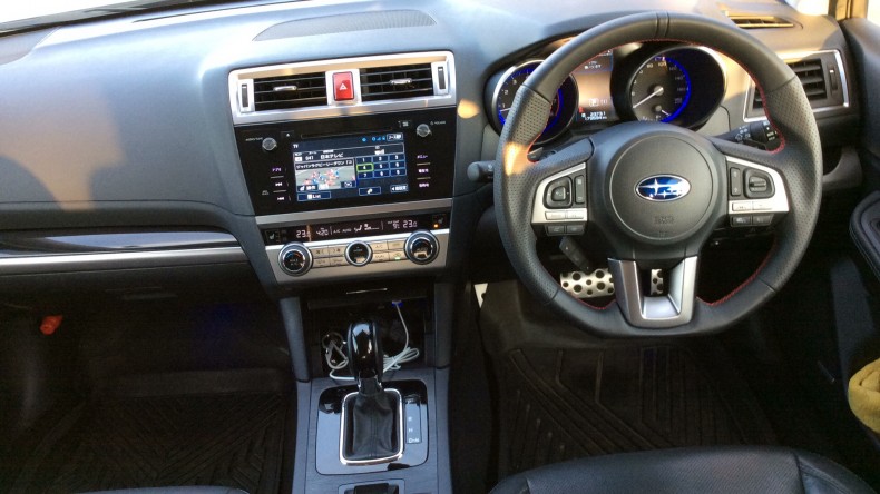 内装インパネ全体