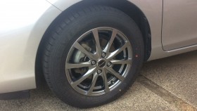 タイヤホイール前