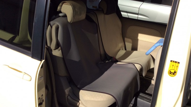 内装後方シート