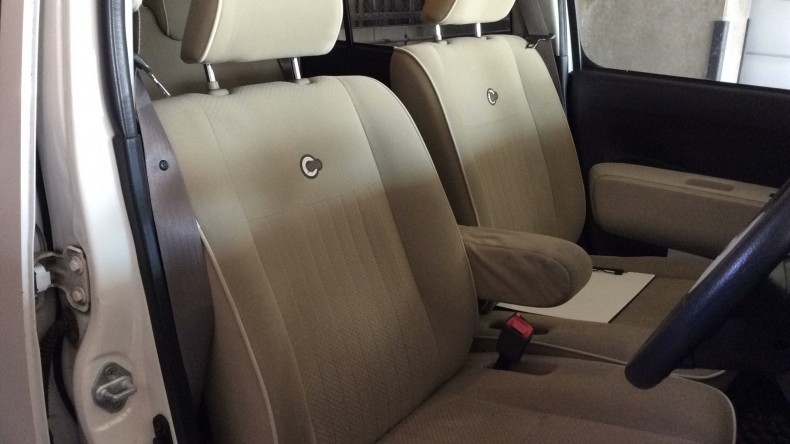 内装前方シート