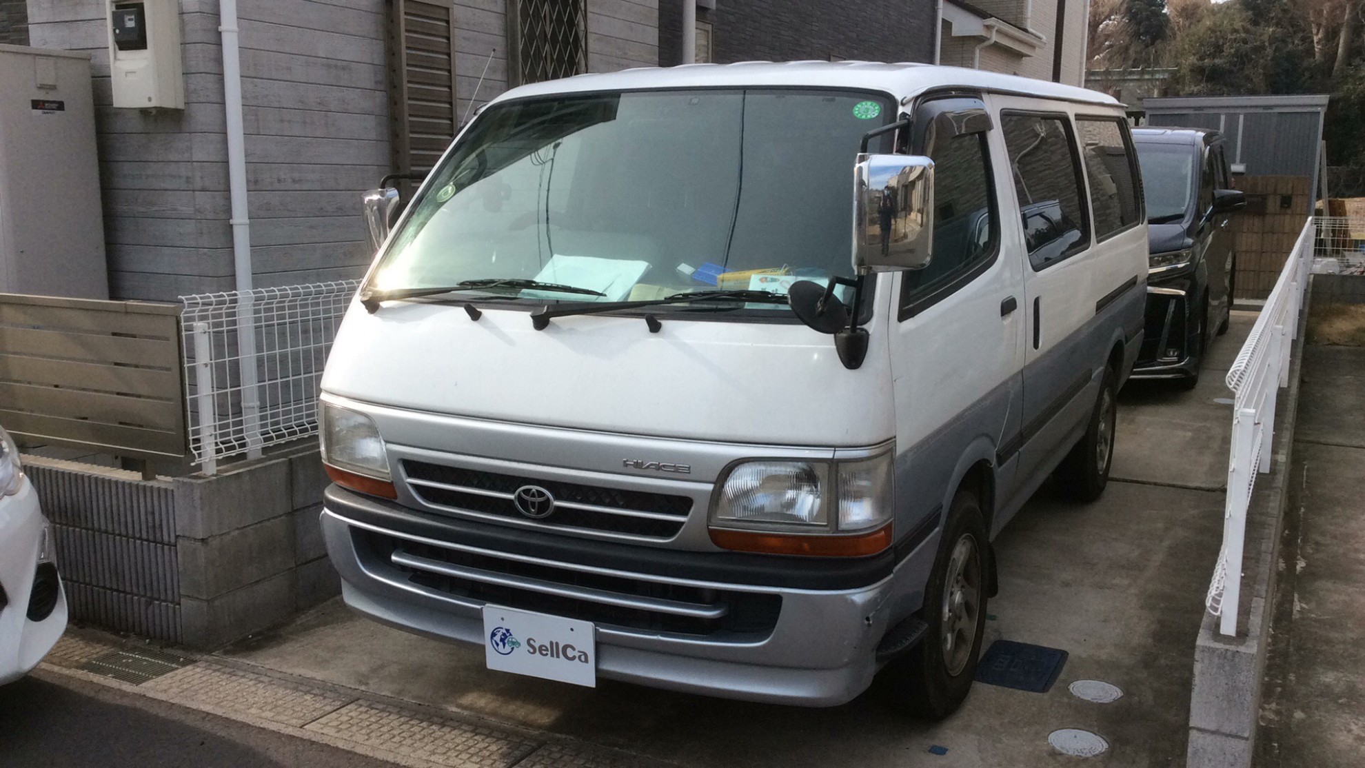 トヨタ　ハイエースバンの車種サムネイル画像