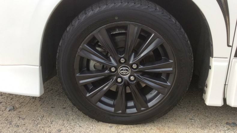 タイヤホイール前