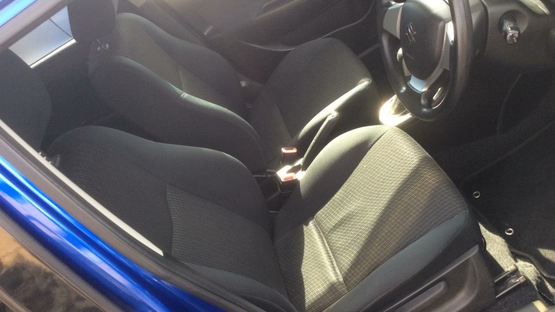 内装前方シート