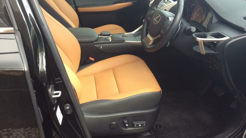 内装前方シート