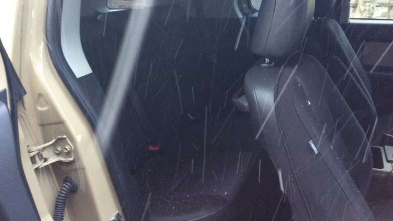 内装後方シート