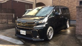 トヨタ/ヴェルファイア-101212