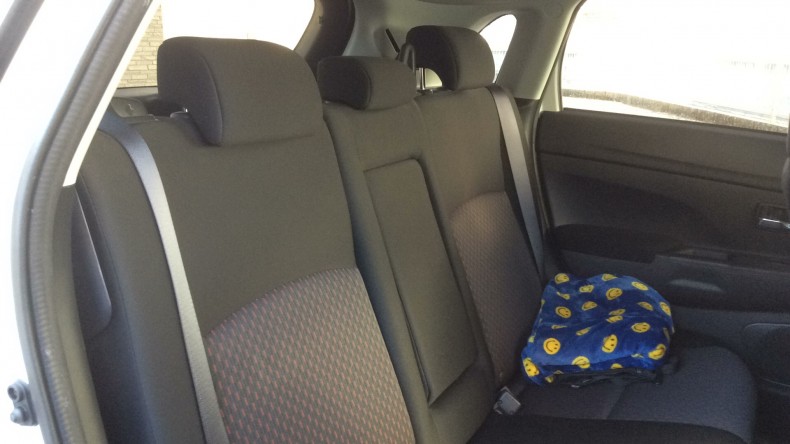 内装後方シート