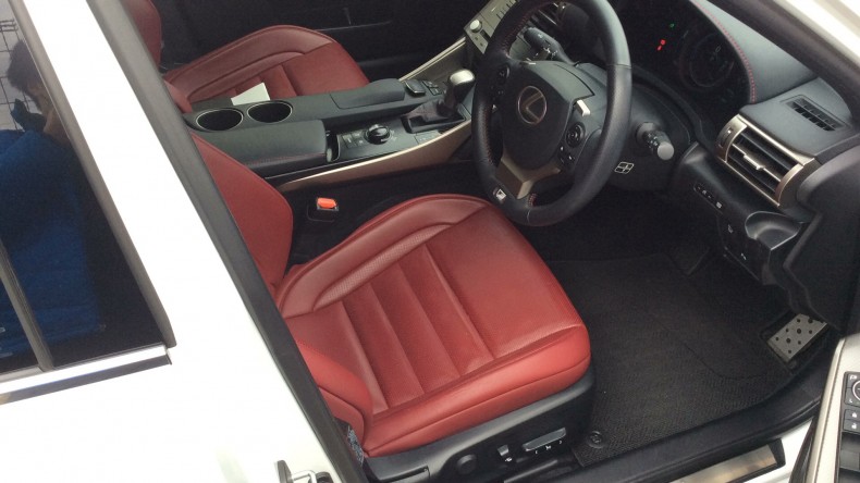 内装前方シート