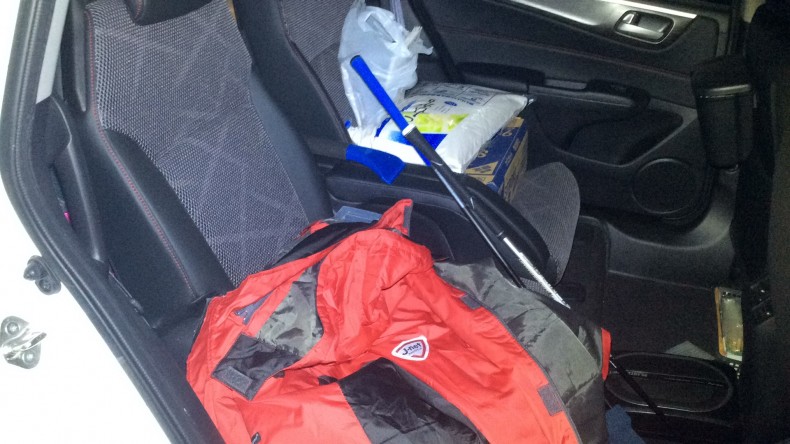 内装後方シート