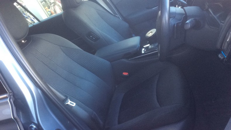 内装前方シート