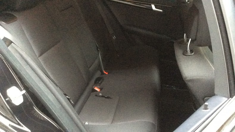 内装後方シート