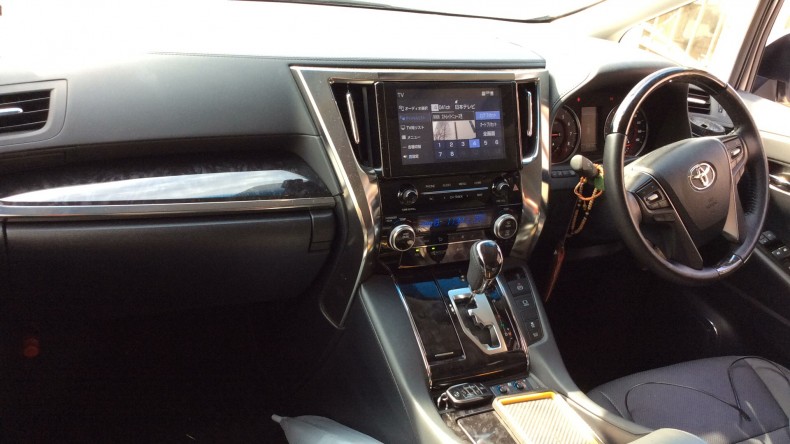 内装インパネ全体