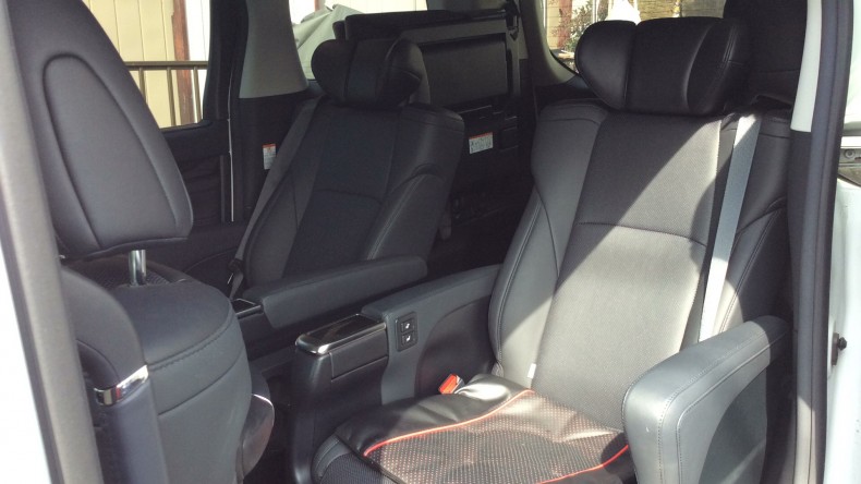 内装後方シート