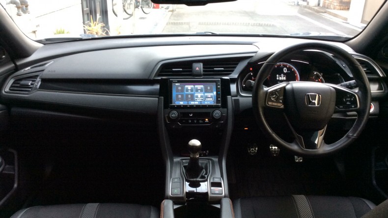 内装インパネ全体