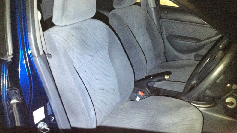 内装前方シート