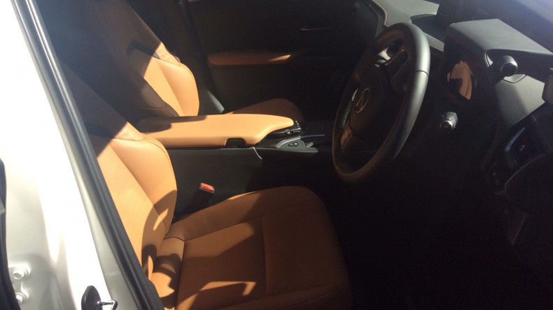 内装前方シート