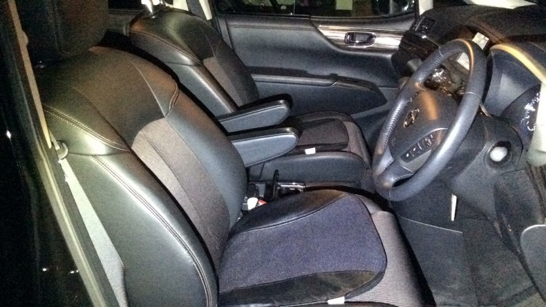 内装前方シート