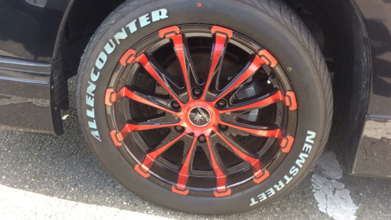 タイヤホイール前