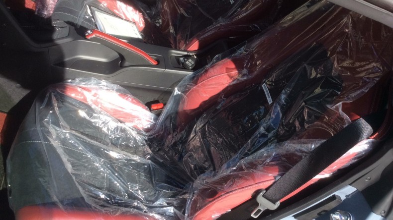 内装後方シート