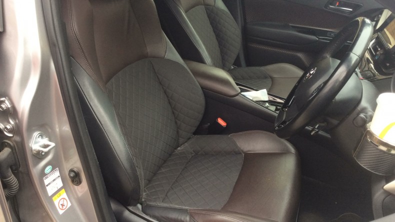 内装前方シート