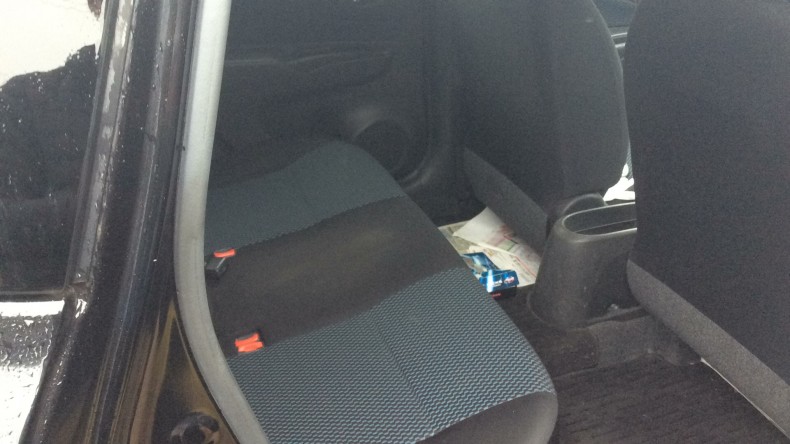 内装後方シート