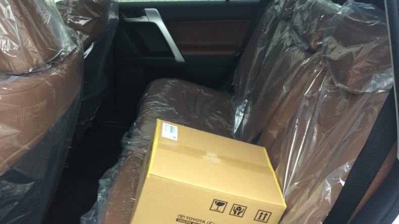 内装後方シート