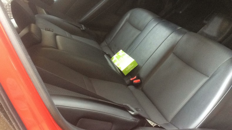 内装後方シート