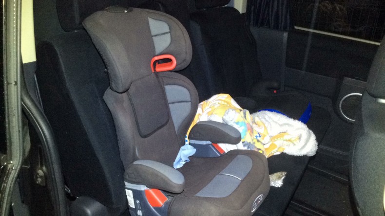 内装後方シート