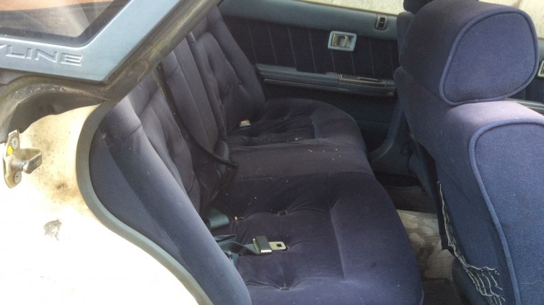 内装後方シート