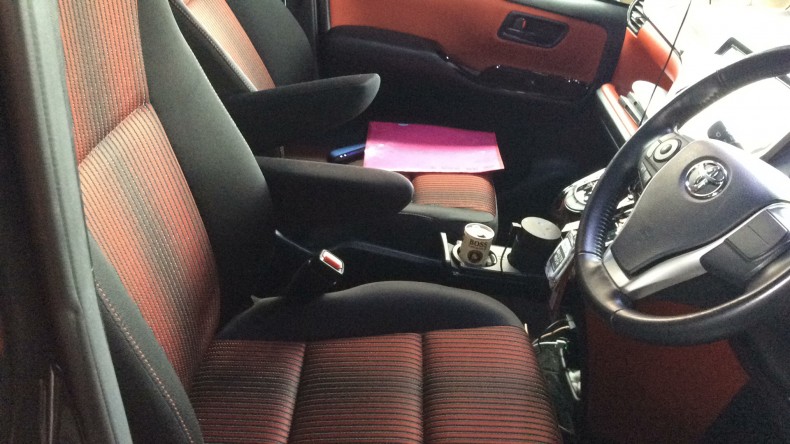 内装前方シート