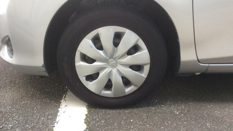 タイヤホイール前