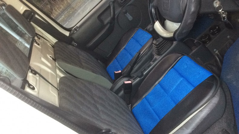 内装前方シート