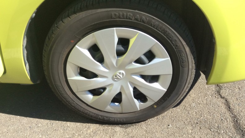 タイヤホイール前