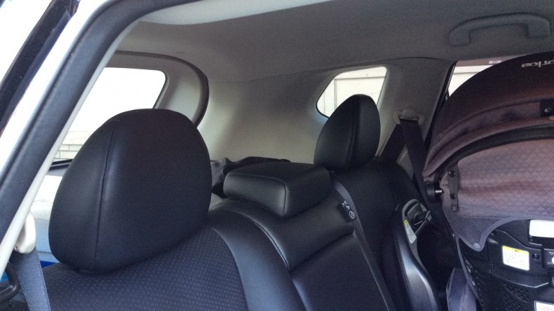 内装後方シート