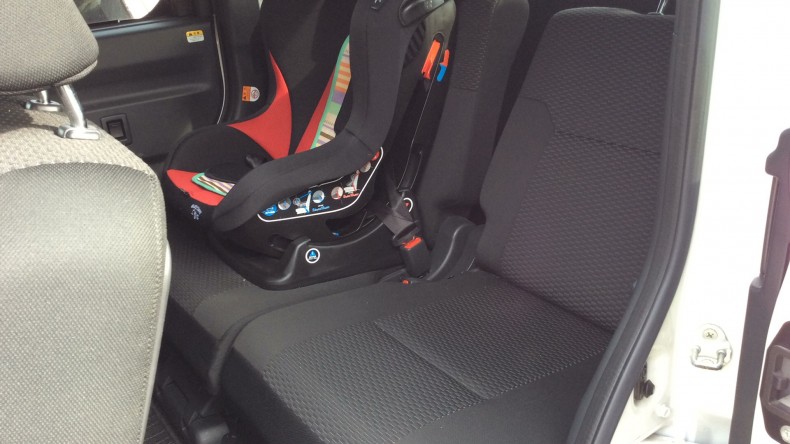 内装後方シート