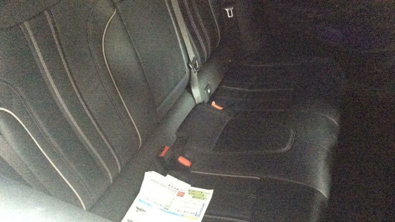 内装後方シート