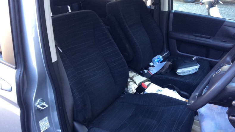 内装前方シート