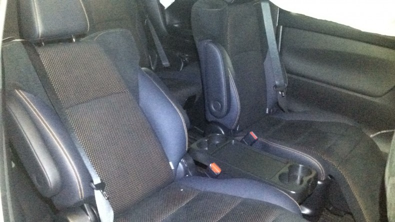 内装後方シート