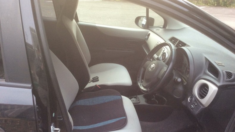 内装前方シート