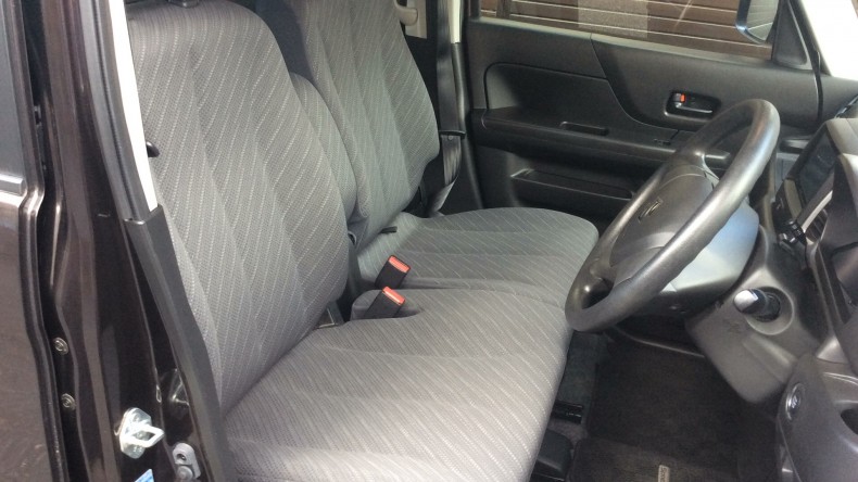 内装前方シート