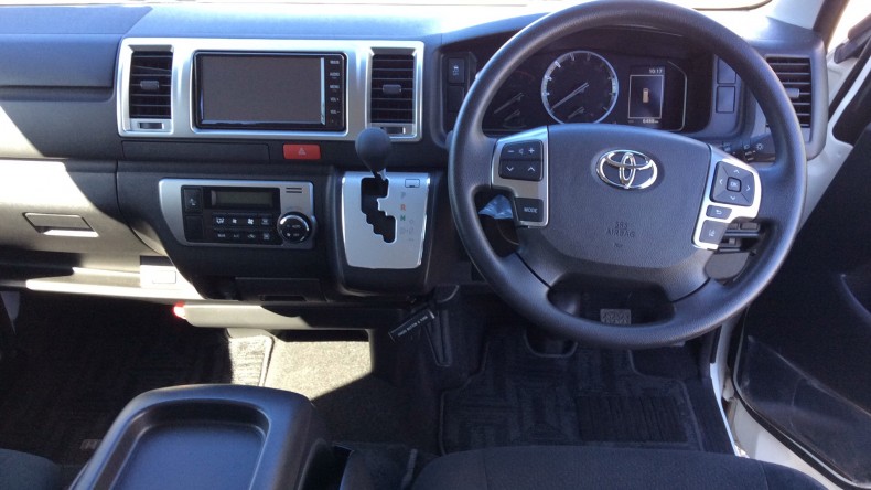 内装インパネ全体