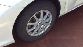 タイヤホイール前