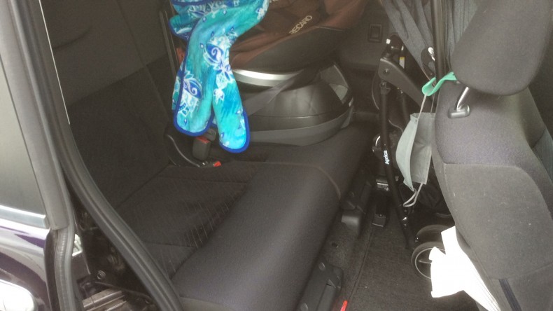 内装後方シート