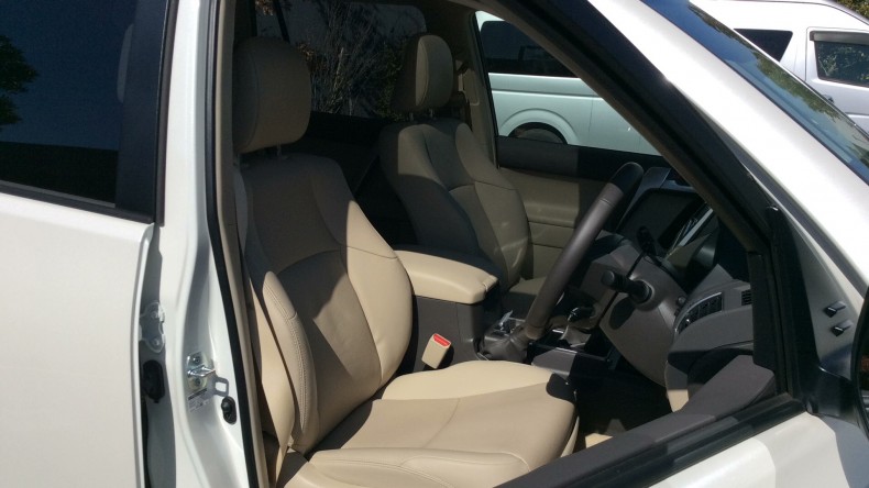 内装前方シート