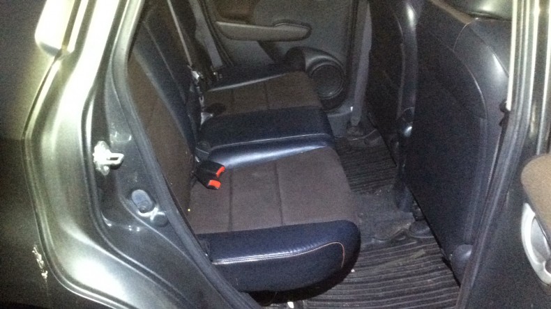 内装後方シート